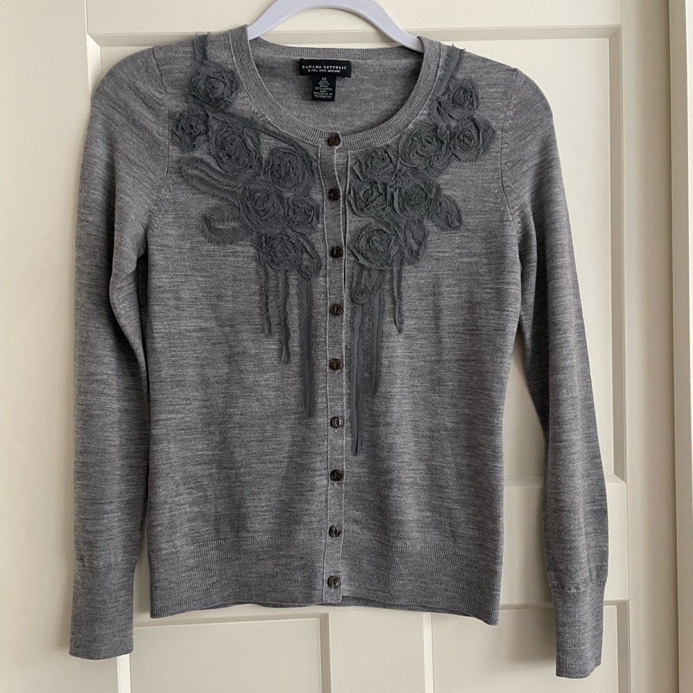 Banana Republic 100% Merino Wool cardigan, size XS. - Picture 1 of 9